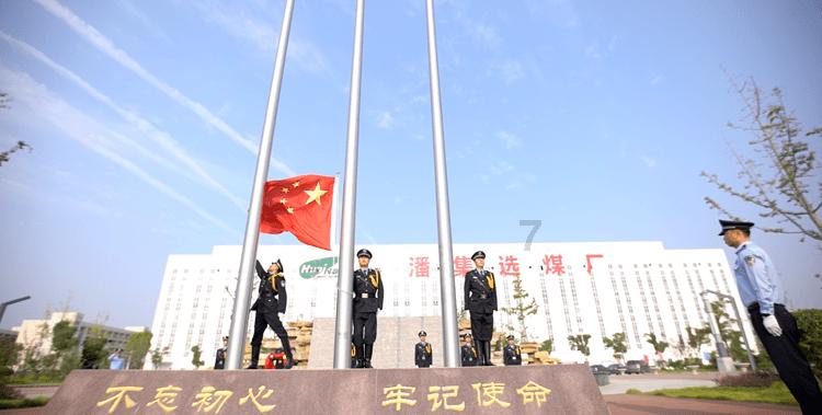 一个经济实力特别差的男人，着急脱单，加女生微信，不但被女生直接拒绝，还被嫌弃，想脱单有错吗？游戏画面